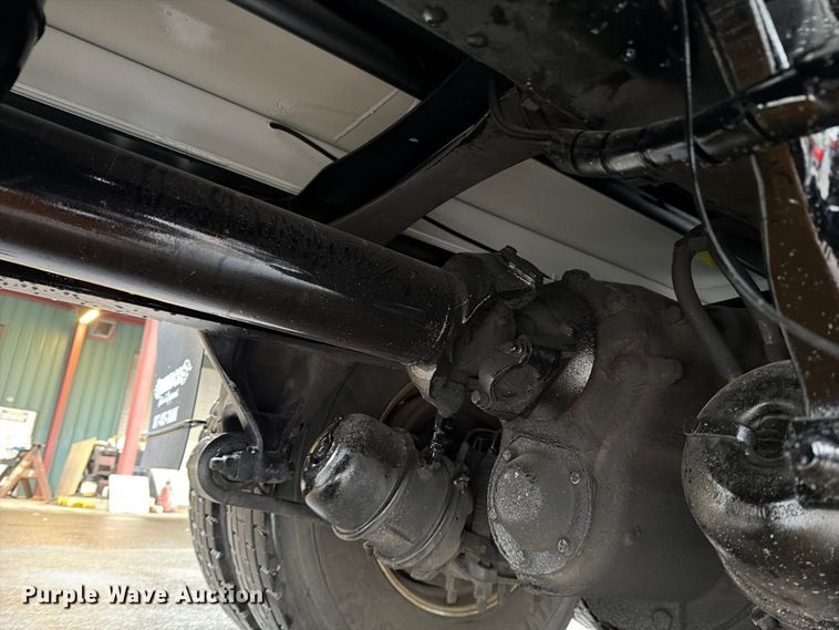 image for item DX5929 2009 Freightliner Columbia water truck