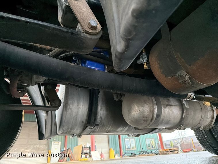 image for item DX5929 2009 Freightliner Columbia water truck