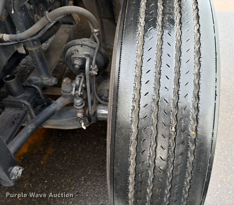 image for item DX5929 2009 Freightliner Columbia water truck