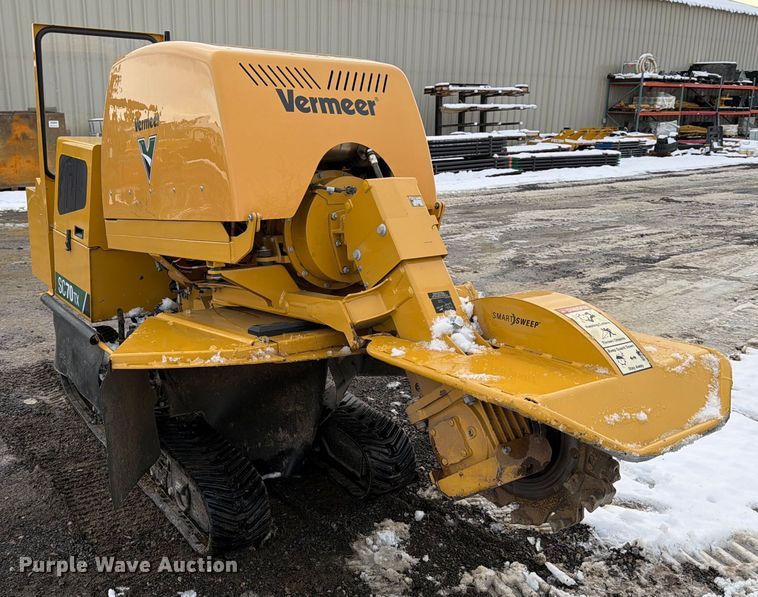 image for item DX5930 2024 Vermeer SC70TX stump grinder