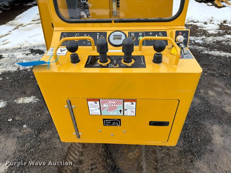 image for item DX5930 2024 Vermeer SC70TX stump grinder