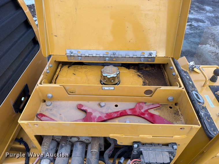 image for item DX5930 2024 Vermeer SC70TX stump grinder