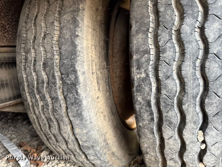 image for item EA2202 1987 Kentucky Electronics dry van trailer