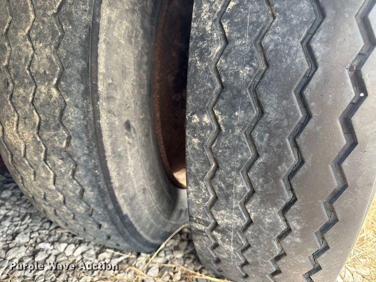 image for item EA2202 1987 Kentucky Electronics dry van trailer