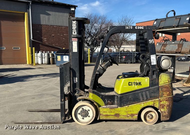 image for item EA2255 Clark C30CL forklift