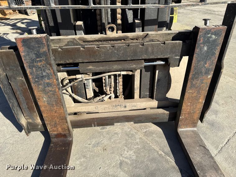 image for item EA2255 Clark C30CL forklift