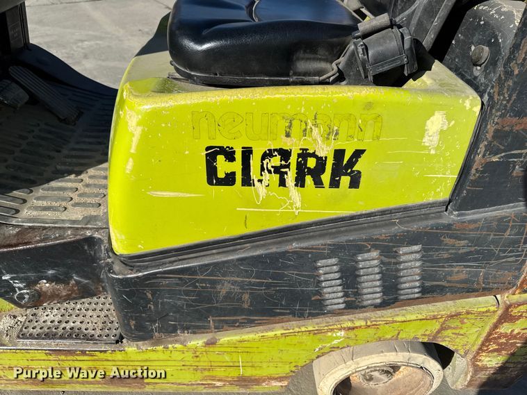 image for item EA2255 Clark C30CL forklift