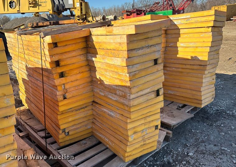 image for item EA2264 Concrete texture forms