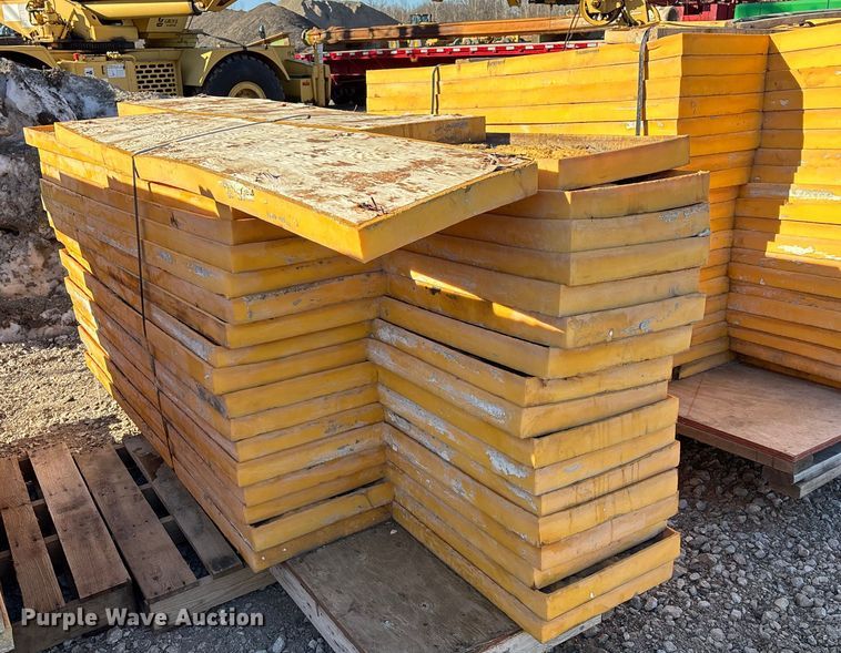 image for item EA2264 Concrete texture forms