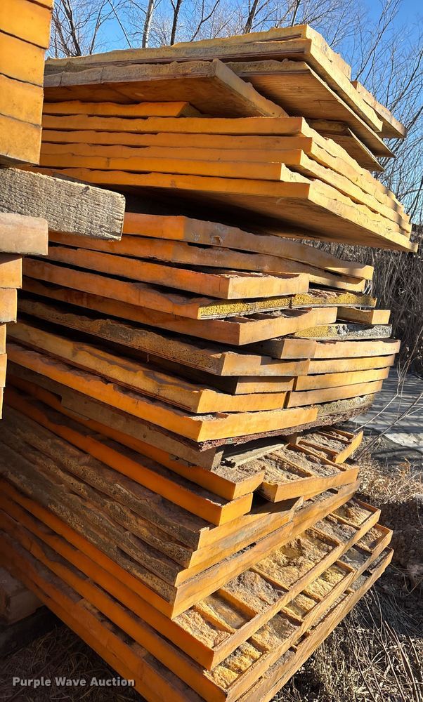 image for item EA2264 Concrete texture forms