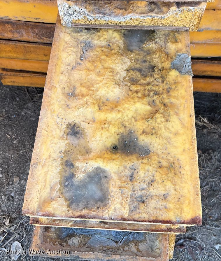 image for item EA2264 Concrete texture forms