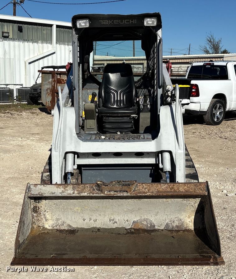 image for item EA7141 2013 Takeuchi TL230 Series 2 tracked skid steer loader