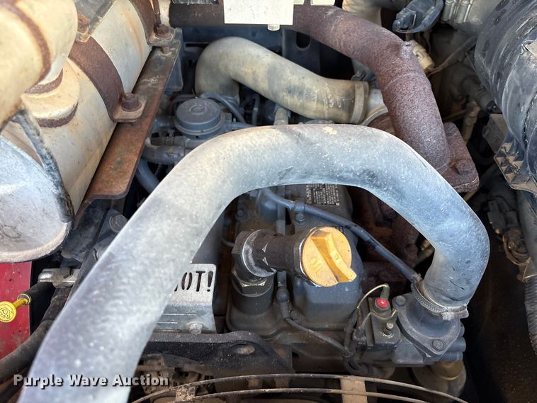 image for item EA7141 2013 Takeuchi TL230 Series 2 tracked skid steer loader