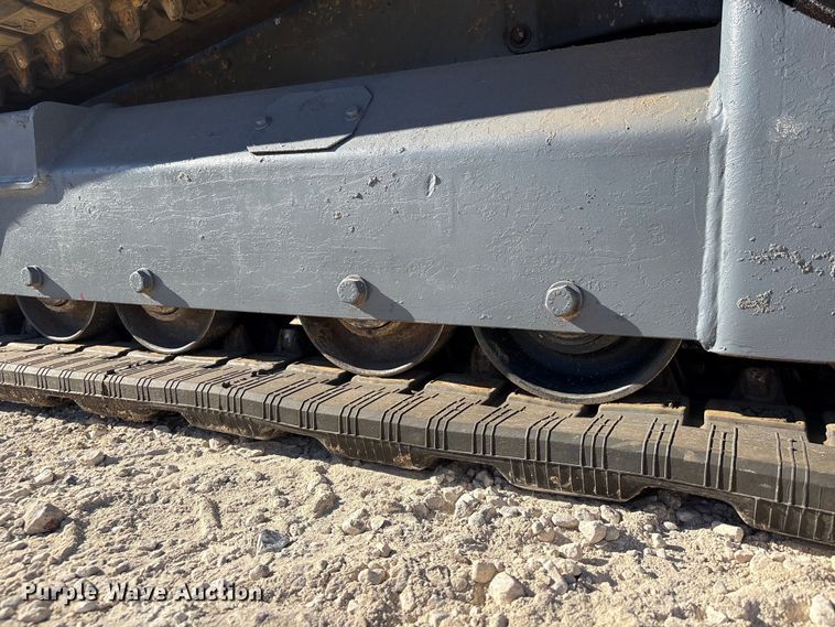 image for item EA7141 2013 Takeuchi TL230 Series 2 tracked skid steer loader