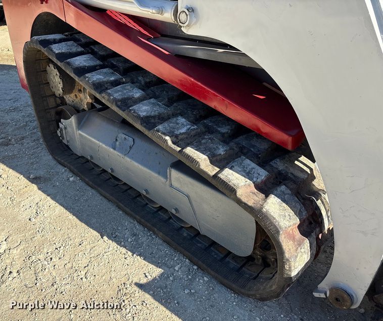 image for item EA7141 2013 Takeuchi TL230 Series 2 tracked skid steer loader