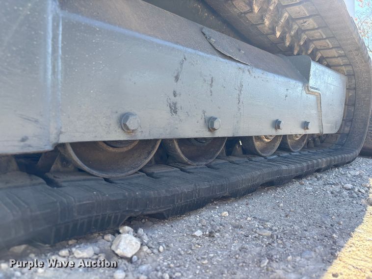 image for item EA7141 2013 Takeuchi TL230 Series 2 tracked skid steer loader