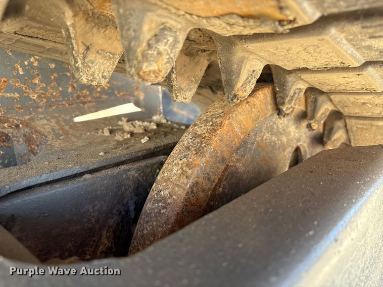 image for item EA7141 2013 Takeuchi TL230 Series 2 tracked skid steer loader