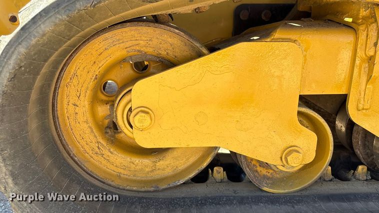 image for item EA7142 2017 Caterpillar 299D2 tracked skid steer loader