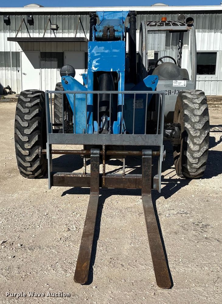 image for item EA7144 2011 Genie GTH-844 telehandler