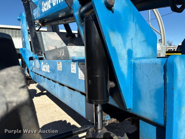 image for item EA7144 2011 Genie GTH-844 telehandler