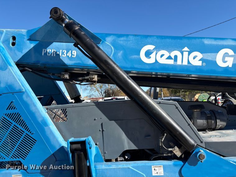 image for item EA7144 2011 Genie GTH-844 telehandler