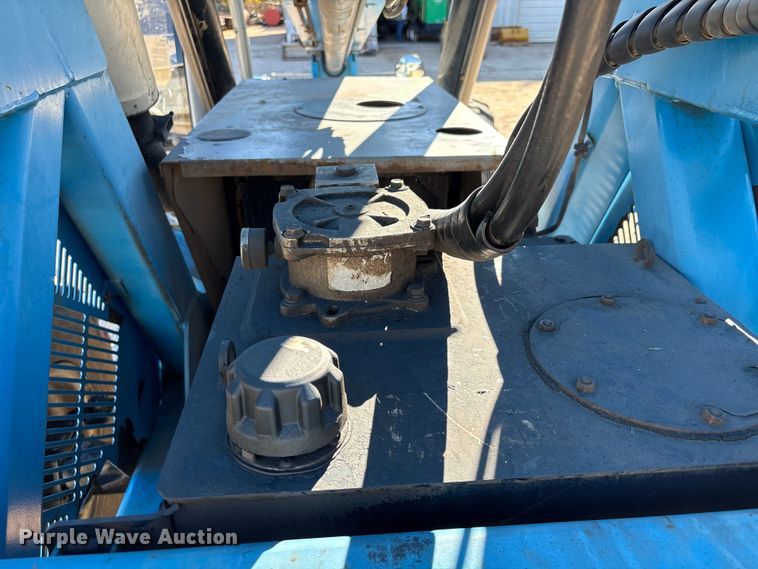 image for item EA7144 2011 Genie GTH-844 telehandler