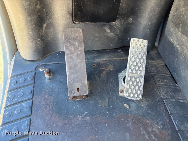 image for item EA7144 2011 Genie GTH-844 telehandler