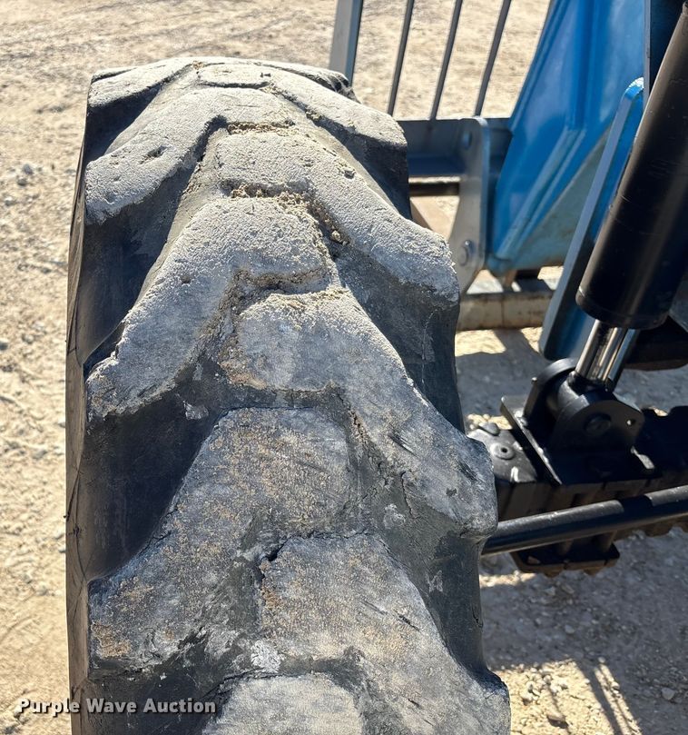 image for item EA7144 2011 Genie GTH-844 telehandler