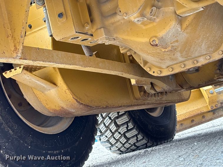 image for item EA7171 2014 Caterpillar 160M2 motor grader