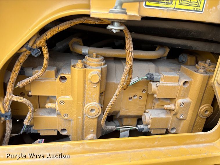 image for item EA7171 2014 Caterpillar 160M2 motor grader
