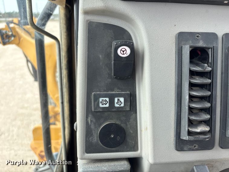 image for item EA7171 2014 Caterpillar 160M2 motor grader