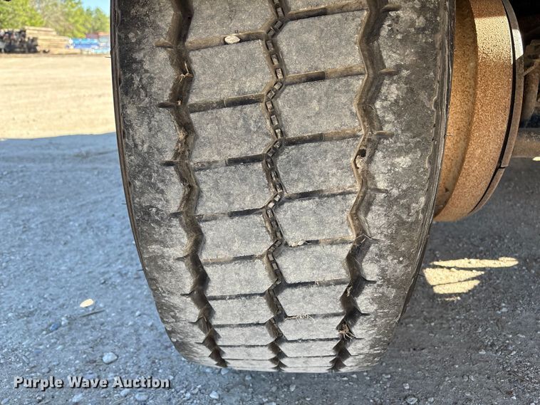 image for item EA7172 2024 Cross Country Manufacturing 494SDX side dump trailer