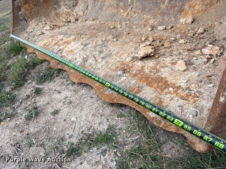 image for item EA7174 1984 John Deere 755A track loader