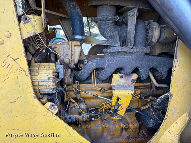 image for item EA7174 1984 John Deere 755A track loader