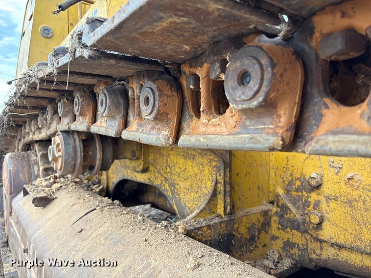 image for item EA7174 1984 John Deere 755A track loader