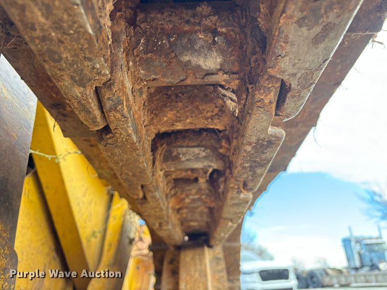 image for item EA7174 1984 John Deere 755A track loader