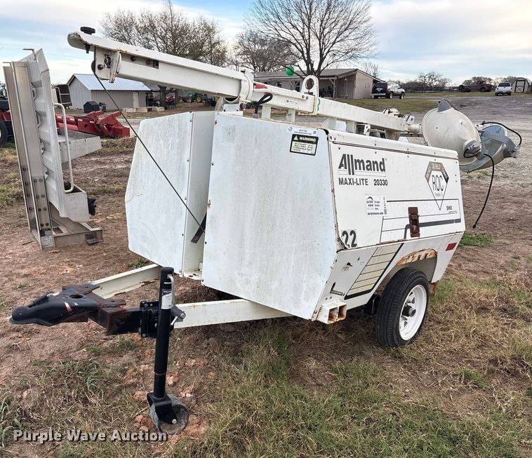image for item EA7175 Allmand Maxi-Lite 20330 light plant