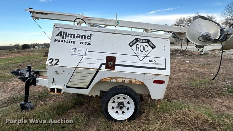 image for item EA7175 Allmand Maxi-Lite 20330 light plant