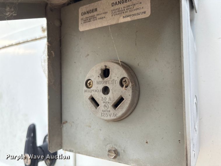 image for item EA7175 Allmand Maxi-Lite 20330 light plant