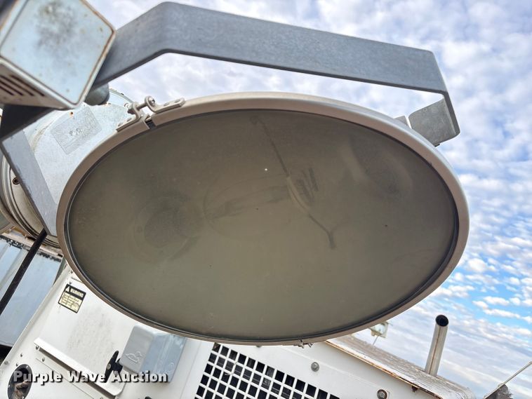 image for item EA7175 Allmand Maxi-Lite 20330 light plant