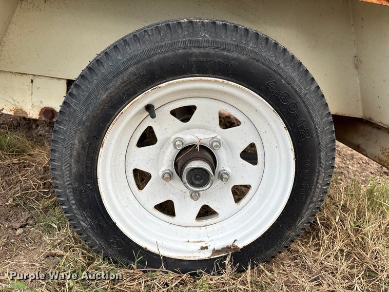 image for item EA7175 Allmand Maxi-Lite 20330 light plant