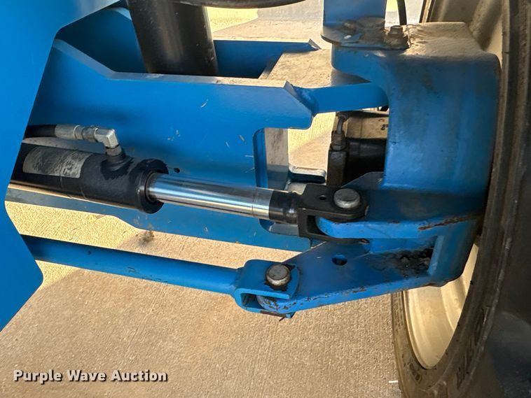 image for item EA7916 2015 Genie S-60X boom lift