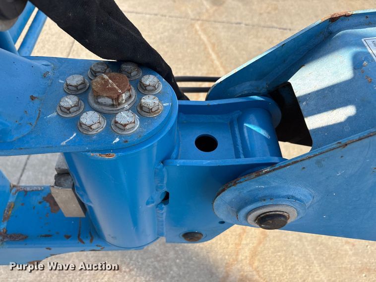 image for item EA7916 2015 Genie S-60X boom lift