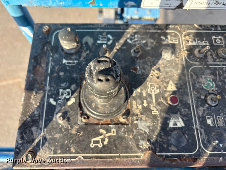 image for item EA7916 2015 Genie S-60X boom lift