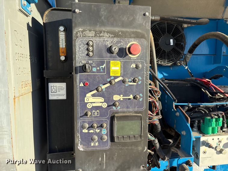 image for item EA7916 2015 Genie S-60X boom lift