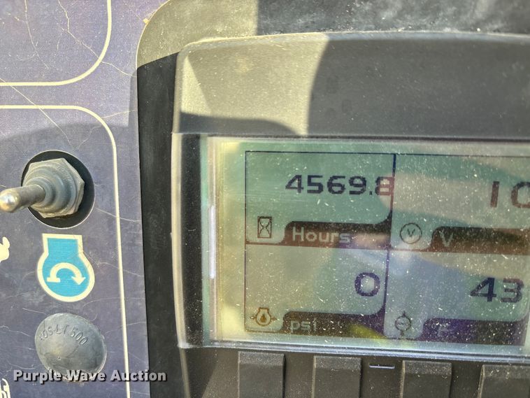 image for item EA7916 2015 Genie S-60X boom lift