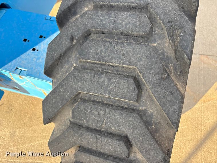 image for item EA7916 2015 Genie S-60X boom lift