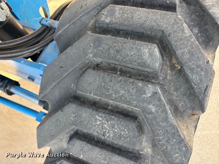 image for item EA7916 2015 Genie S-60X boom lift