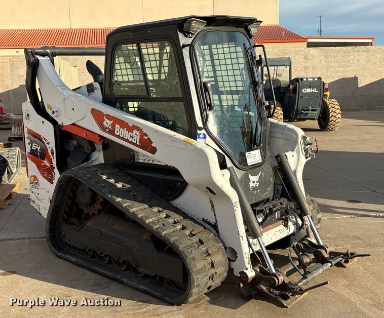 image for item EA7917 2021 Bobcat T64 tracked skid steer loader