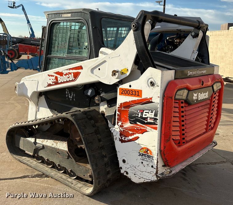 image for item EA7917 2021 Bobcat T64 tracked skid steer loader